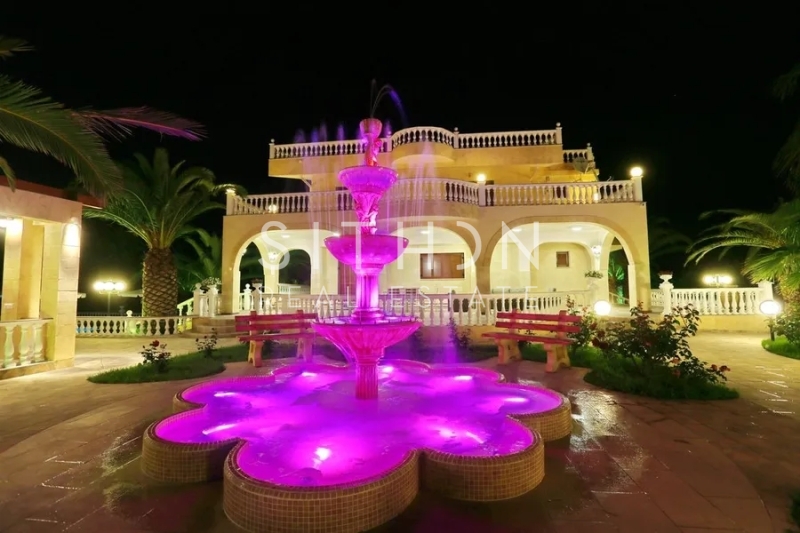 property-img
