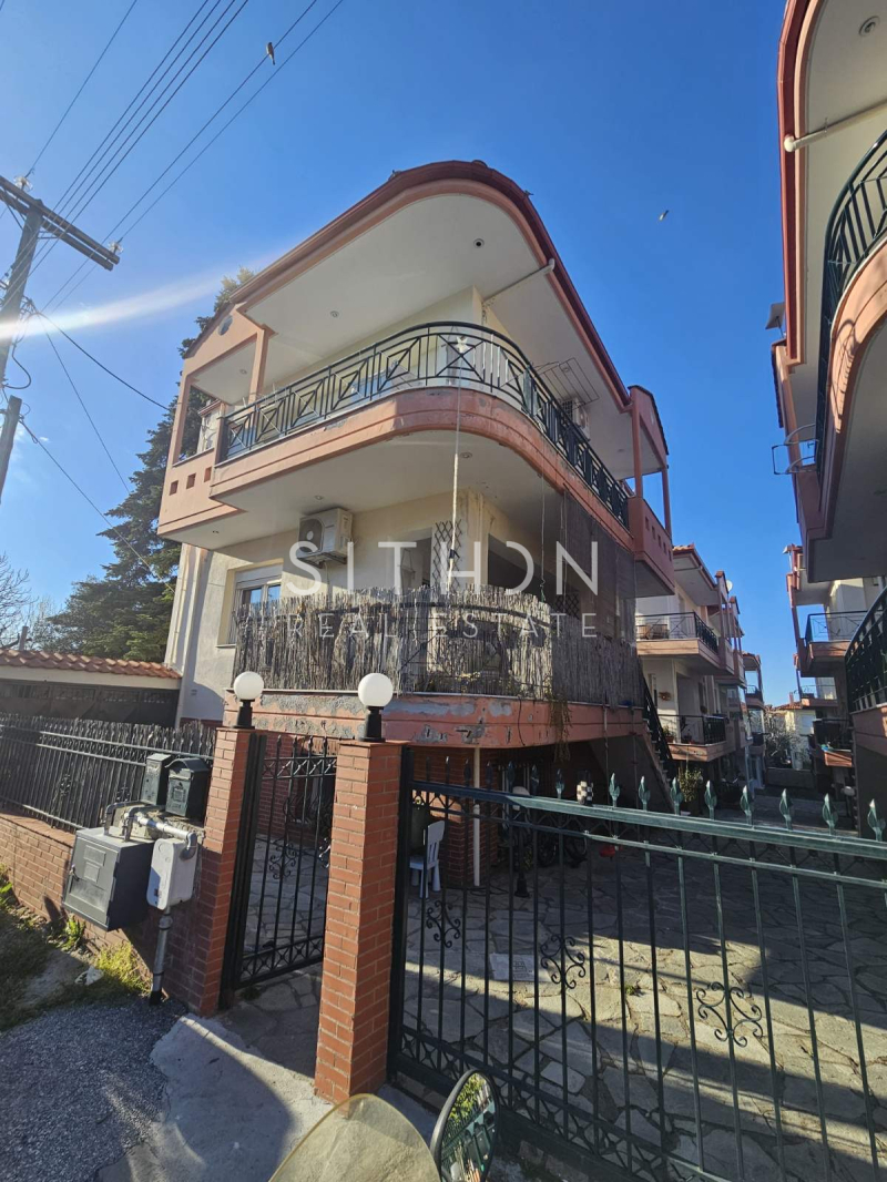 property-img